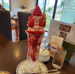 約束の時間に早...