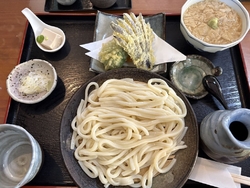 家族がまだ行っ...