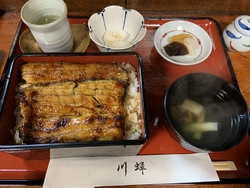 平日の昼どきに...