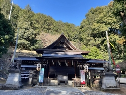 こちらの境内の...