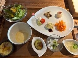 予約をして伺い...