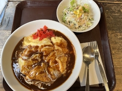 平日12時過ぎ...