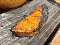 夕食を食べに行...