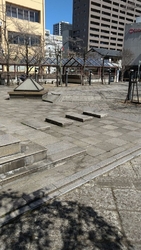 街中を歩き少々...