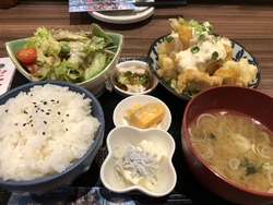 ランチに伺いま...