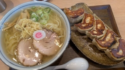 ラーメンをいた...