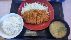 ロースカツ定食...