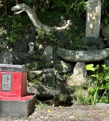出流原弁天池で...