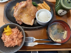 3人でランチ訪...