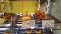 粉砂糖が少し振...