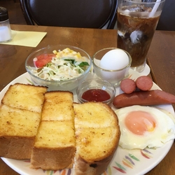 ドトール系の喫...