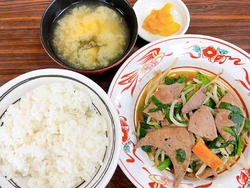 ちょうどお昼時...