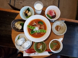 ランチに『なす...