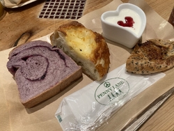 モーニングに伺...