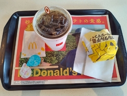 朝マックでお邪...