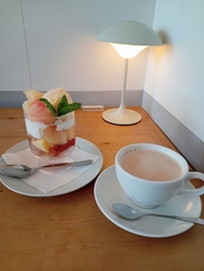 インスタで桃の...