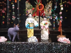 〚戸長屋敷の七...