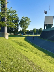 夕方、サッカー...