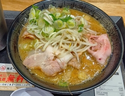 「毎月8日はつ...