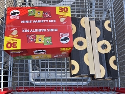 差し入れを求め...