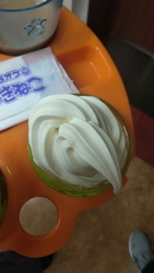 近くに他のカラ...
