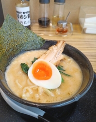 餃子と豚骨醤油...