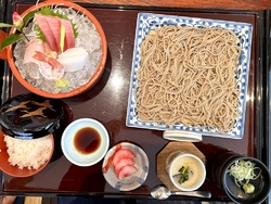 家族でランチに...