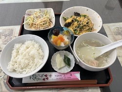 ランチメニュー...