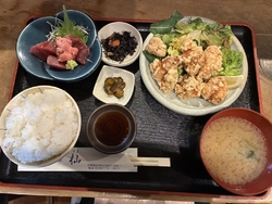 休日のお昼時で...