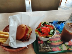 ランチ時に訪れ...