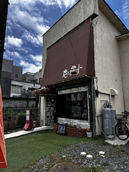 朝に喫茶店のY...