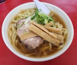 近所にも支店が...