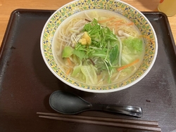 お昼だと混んで...