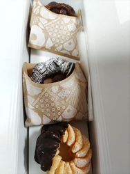 娘がドーナツを...