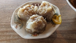 お昼に訪問。常...