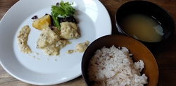 平日開店時間に...
