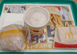 ランチは子供の...