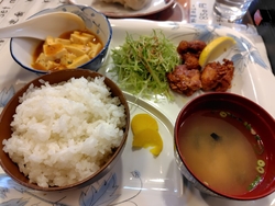 初めてランチで...