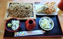 お昼時でしたが...