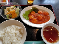 初めてランチで...