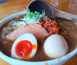 行列覚悟の幸麺...