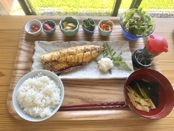 初めてランチに...