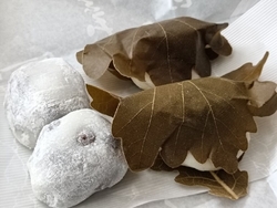 定番の豆大福と...