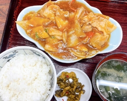 お昼11時40...