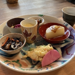 ランチの前菜が...
