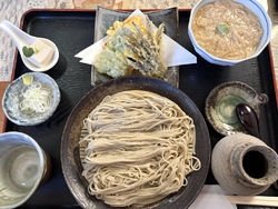 友人とランチで...