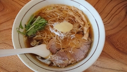 醤油らー麺と餃...