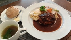 ランチで訪問し...