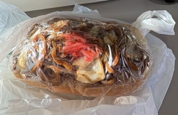 対面のダイニン...