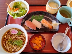 平日午後初訪問...